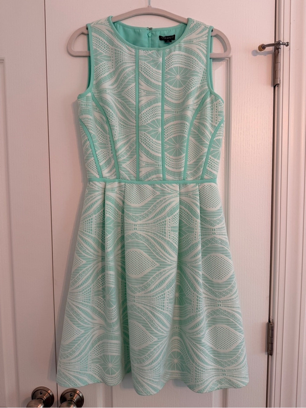 Tahari Mint & White Sleeveless Fit-and-Flare Mini Dress